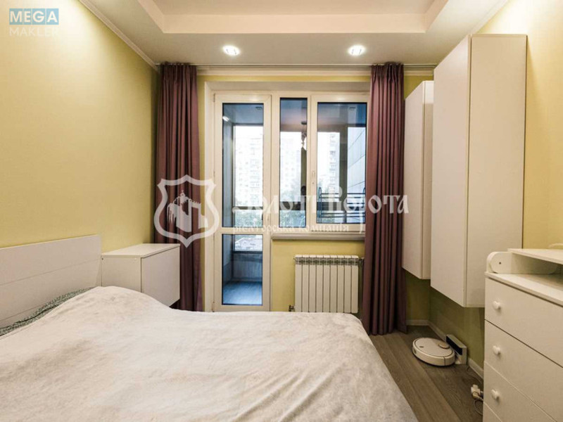 Продаж 2 кімнатної квартири (77,1/33,2/15,2), 4 пов. 18 пов. будинку, <a class="location-link" href="/kiev/" title="Недвижимость Київ">Київ</a>, <a class="location-link" href="/kiev/solomenskij/" title="Недвижимость Солом'янський район">Солом'янський р-н</a>, Патріарха Мстислава Скрипника вул., 40 (изображение 8)