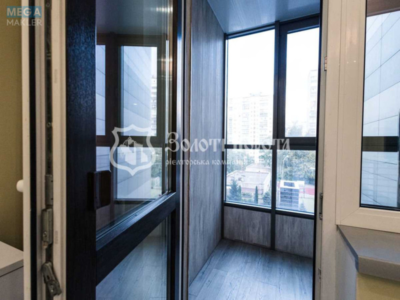 Продаж 2 кімнатної квартири (77,1/33,2/15,2), 4 пов. 18 пов. будинку, <a class="location-link" href="/kiev/" title="Недвижимость Київ">Київ</a>, <a class="location-link" href="/kiev/solomenskij/" title="Недвижимость Солом'янський район">Солом'янський р-н</a>, Патріарха Мстислава Скрипника вул., 40 (изображение 10)