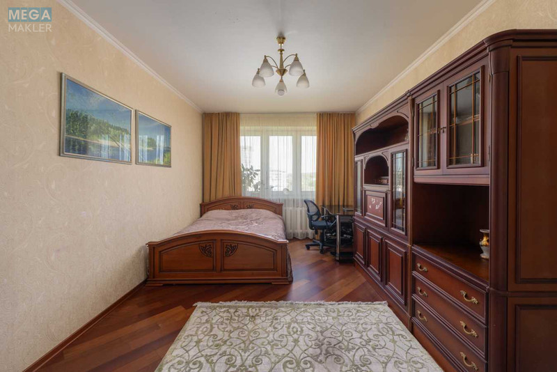 Продаж 3 кімнатної квартири (98/60/12), 16 пов. 18 пов. будинку, <a class="location-link" href="/kiev/" title="Недвижимость Київ">Київ</a>, <a class="location-link" href="/kiev/pecherskij/" title="Недвижимость Печерський район">Печерський р-н</a>, Старонаводницька вул., 8а (изображение 7)