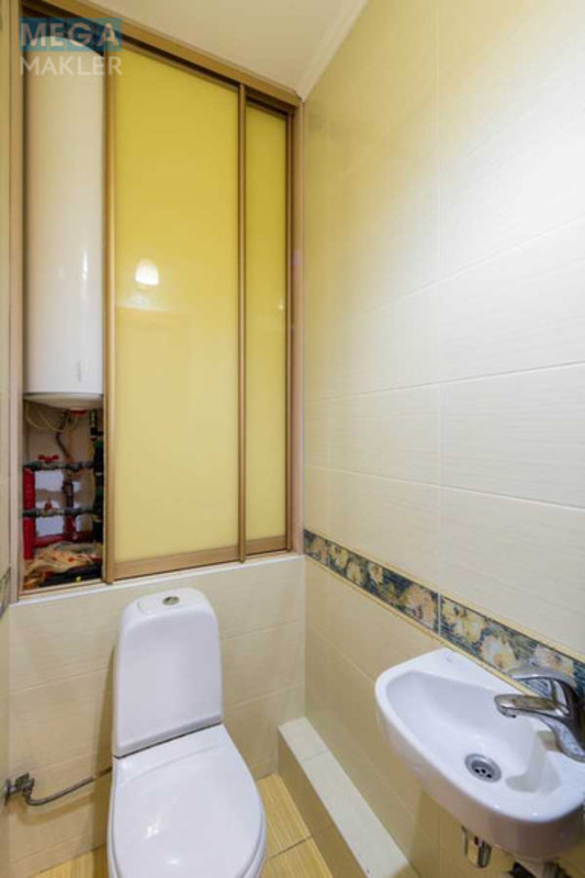 Продаж 3 кімнатної квартири (98/60/12), 16 пов. 18 пов. будинку, <a class="location-link" href="/kiev/" title="Недвижимость Київ">Київ</a>, <a class="location-link" href="/kiev/pecherskij/" title="Недвижимость Печерський район">Печерський р-н</a>, Старонаводницька вул., 8а (изображение 16)
