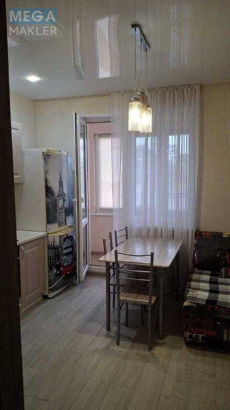Оренда 1 кімнатної квартири, <a class="location-link" href="/kiev/" title="Недвижимость Київ">Київ</a>, <a class="location-link" href="/kiev/dneprovskij/" title="Недвижимость Дніпровський район">Дніпровський р-н</a>, Краківська вул., 27а (изображение 6)
