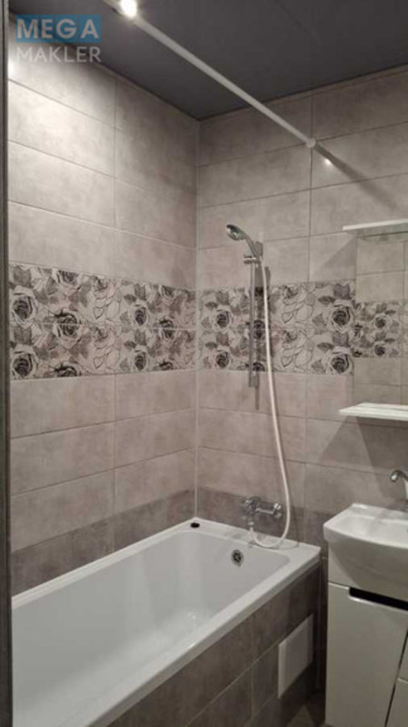 Оренда 1 кімнатної квартири, <a class="location-link" href="/kiev/" title="Недвижимость Київ">Київ</a>, <a class="location-link" href="/kiev/dneprovskij/" title="Недвижимость Дніпровський район">Дніпровський р-н</a>, Краківська вул., 27а (изображение 8)