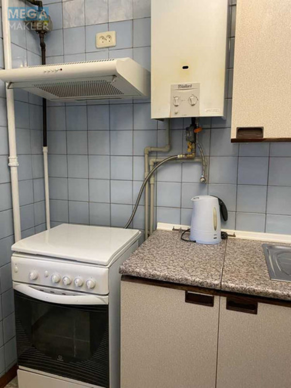 Оренда 2 кімнатної квартири, <a class="location-link" href="/kiev/" title="Недвижимость Київ">Київ</a>, <a class="location-link" href="/kiev/goloseevskij/" title="Недвижимость Голосіївський район">Голосіївський р-н</a>, Михайла Ломоносова вул., 4 (изображение 8)