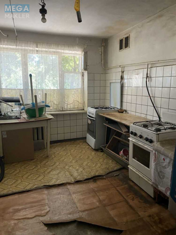 Продаж 4 кімнатної квартири (24,7/?/?), 1 пов. 5 пов. будинку, <a class="location-link" href="/kiev/" title="Недвижимость Київ">Київ</a>, <a class="location-link" href="/kiev/goloseevskij/" title="Недвижимость Голосіївський район">Голосіївський р-н</a>, Василя Жуковського пров., 14 (изображение 5)