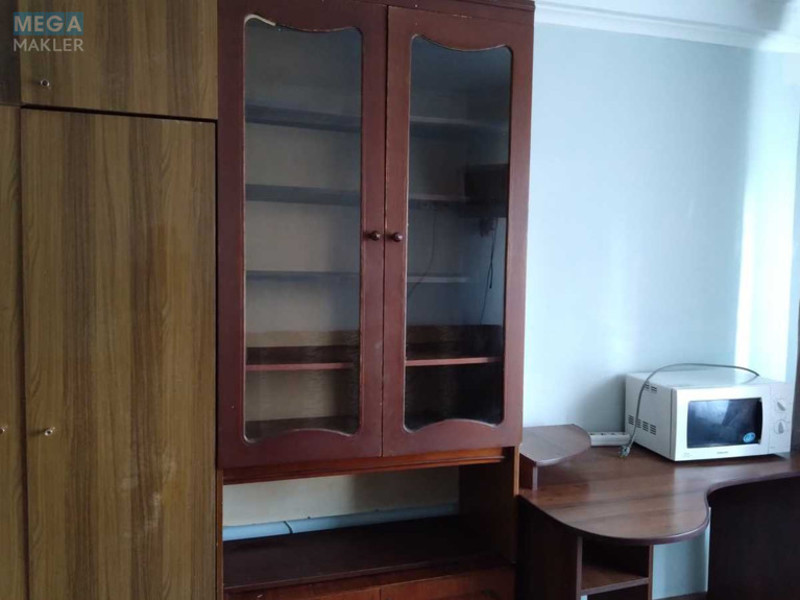 Оренда кімнати (підселення), <a class="location-link" href="/kiev/" title="Недвижимость Київ">Київ</a>, <a class="location-link" href="/kiev/svyatoshinskij/" title="Недвижимость Святошинський район">Святошинський р-н</a>, Академіка Доброхотова вул., 8 (изображение 3)