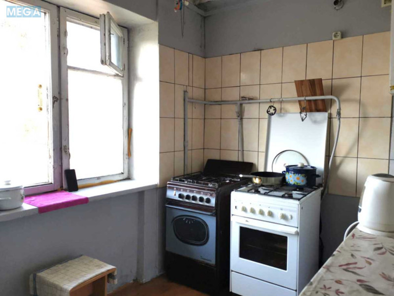 Оренда кімнати (підселення), <a class="location-link" href="/kiev/" title="Недвижимость Київ">Київ</a>, <a class="location-link" href="/kiev/svyatoshinskij/" title="Недвижимость Святошинський район">Святошинський р-н</a>, Академіка Доброхотова вул., 8 (изображение 12)
