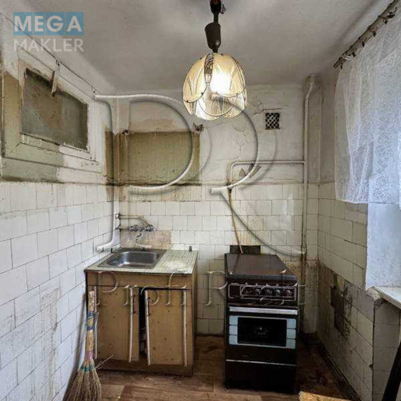 Продаж 3 кімнатної квартири (56/31/6), 3 пов. 5 пов. будинку, <a class="location-link" href="/kiev/" title="Недвижимость Київ">Київ</a>, <a class="location-link" href="/kiev/dneprovskij/" title="Недвижимость Дніпровський район">Дніпровський р-н</a>, Верховної Ради бульвар, 17 (изображение 6)