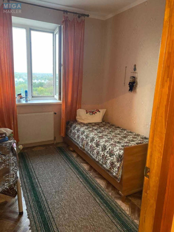 Продаж 3 кімнатної квартири (67/39/10), 5 пов. 9 пов. будинку, <a class="location-link" href="/petrovskoe-selo-kv-kievo-svyatoshinskij-rajon/" title="Недвижимость Петрівське">Петрівське</a>, Соборна, 46 (изображение 4)