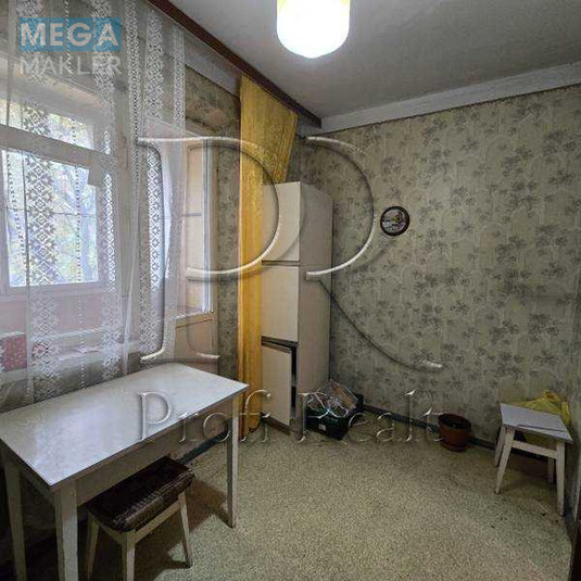 Продаж 1 кімнатної квартири (38/19/8), 2 пов. 9 пов. будинку, <a class="location-link" href="/kiev/" title="Недвижимость Київ">Київ</a>, <a class="location-link" href="/kiev/svyatoshinskij/" title="Недвижимость Святошинський район">Святошинський р-н</a>, Булгакова вулиця, 8А (изображение 4)