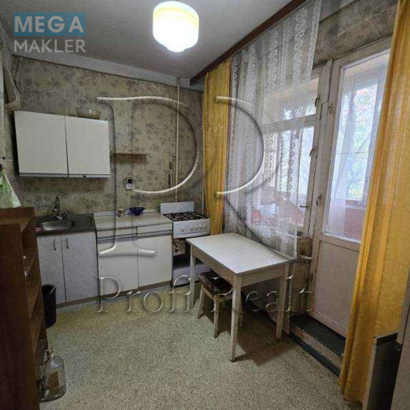 Продаж 1 кімнатної квартири (38/19/8), 2 пов. 9 пов. будинку, <a class="location-link" href="/kiev/" title="Недвижимость Київ">Київ</a>, <a class="location-link" href="/kiev/svyatoshinskij/" title="Недвижимость Святошинський район">Святошинський р-н</a>, Булгакова вулиця, 8А (изображение 6)