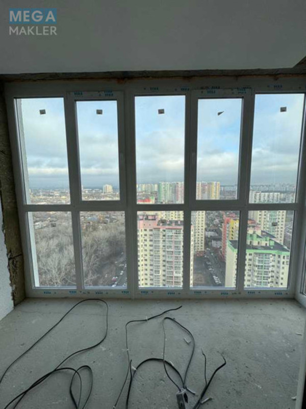 Продаж 2 кімнатної квартири (85/37/18), 25 пов. 26 пов. будинку, <a class="location-link" href="/kiev/" title="Недвижимость Київ">Київ</a>, <a class="location-link" href="/kiev/dneprovskij/" title="Недвижимость Дніпровський район">Дніпровський р-н</a>, Никольско-Слободская ул., 10 (изображение 3)
