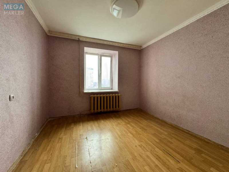 Продаж 3 кімнатної квартири (72/41/8), 9 пов. 10 пов. будинку, <a class="location-link" href="/kiev/" title="Недвижимость Київ">Київ</a>, <a class="location-link" href="/kiev/dneprovskij/" title="Недвижимость Дніпровський район">Дніпровський р-н</a>, Астраханская ул., 3 (изображение 8)