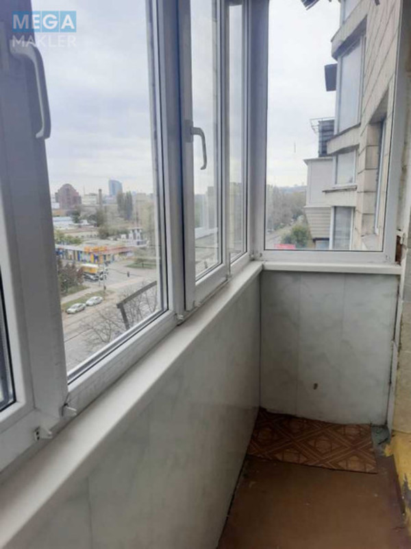 Продаж 2 кімнатної квартири (46,5/30,4/6,3), 8 пов. 9 пов. будинку, <a class="location-link" href="/kiev/" title="Недвижимость Київ">Київ</a>, <a class="location-link" href="/kiev/podolskij/" title="Недвижимость Подільський район">Подільський р-н</a>, Кирилівська вул., 127 (изображение 12)