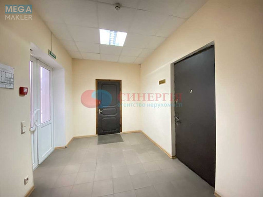 Продаж комплексу будівель та споруд, 400 кв.м, под производство, <a class="location-link" href="/kiev/" title="Недвижимость Київ">Київ</a>, <a class="location-link" href="/kiev/darnickij/" title="Недвижимость Дарницький район">Дарницький р-н</a>, Автопаркова вул. (изображение 14)