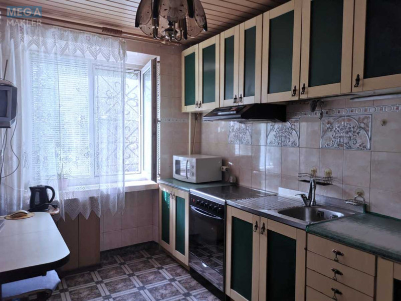 Оренда 2 кімнатної квартири, <a class="location-link" href="/kiev/" title="Недвижимость Київ">Київ</a>, <a class="location-link" href="/kiev/solomenskij/" title="Недвижимость Солом'янський район">Солом'янський р-н</a>, Кудряшова вул., 5 (изображение 4)