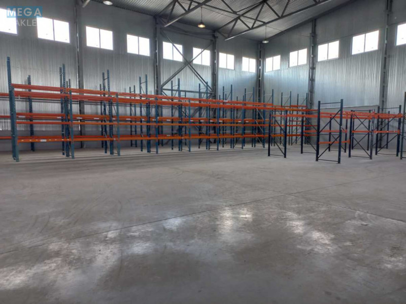 Оренда комерційної нерухомості, 900&nbsp;кв.м, под склад, <a class="location-link" href="/petrovskoe-selo-kv-kievo-svyatoshinskij-rajon/" title="Недвижимость Петрівське">Петрівське</a>, Центральная (изображение 3)