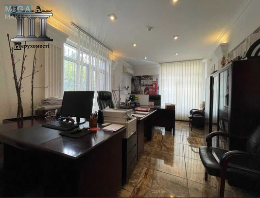 Оренда комерційної нерухомості, 674 кв.м, под магазин, <a class="location-link" href="/kiev/" title="Недвижимость Київ">Київ</a>, <a class="location-link" href="/kiev/goloseevskij/" title="Недвижимость Голосіївський район">Голосіївський р-н</a>, Михайла Максимовича вул., 24 (изображение 2)