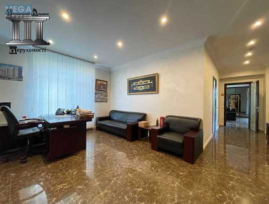 Оренда комерційної нерухомості, 674 кв.м, под магазин, <a class="location-link" href="/kiev/" title="Недвижимость Київ">Київ</a>, <a class="location-link" href="/kiev/goloseevskij/" title="Недвижимость Голосіївський район">Голосіївський р-н</a>, Михайла Максимовича вул., 24 (изображение 3)