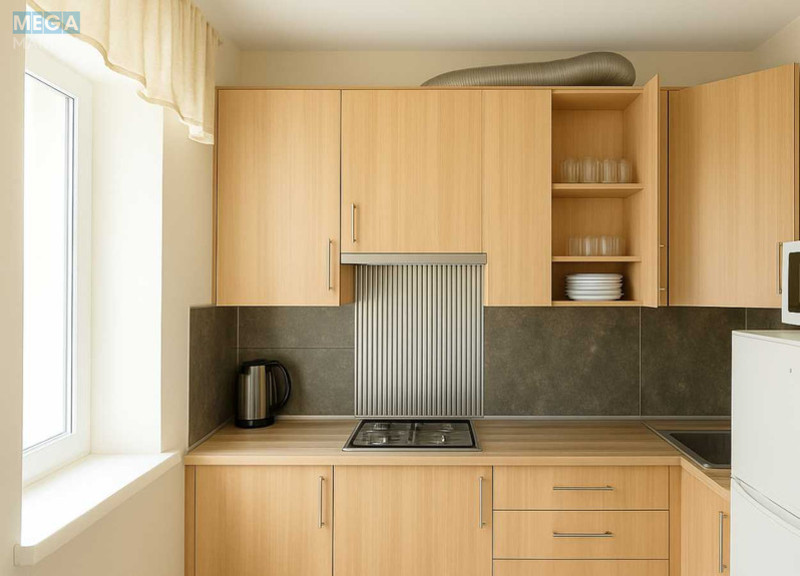 Оренда 1 кімнатної квартири, <a class="location-link" href="/kiev/" title="Недвижимость Київ">Київ</a>, <a class="location-link" href="/kiev/solomenskij/" title="Недвижимость Солом'янський район">Солом'янський р-н</a>, Братів Зерових вул., 2а (изображение 7)