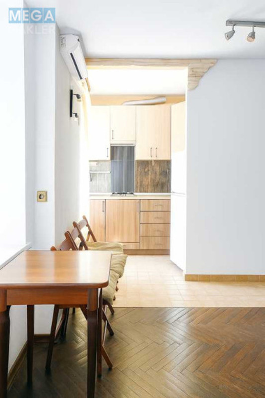 Оренда 1 кімнатної квартири, <a class="location-link" href="/kiev/" title="Недвижимость Київ">Київ</a>, <a class="location-link" href="/kiev/solomenskij/" title="Недвижимость Солом'янський район">Солом'янський р-н</a>, Братів Зерових вул., 2а (изображение 9)