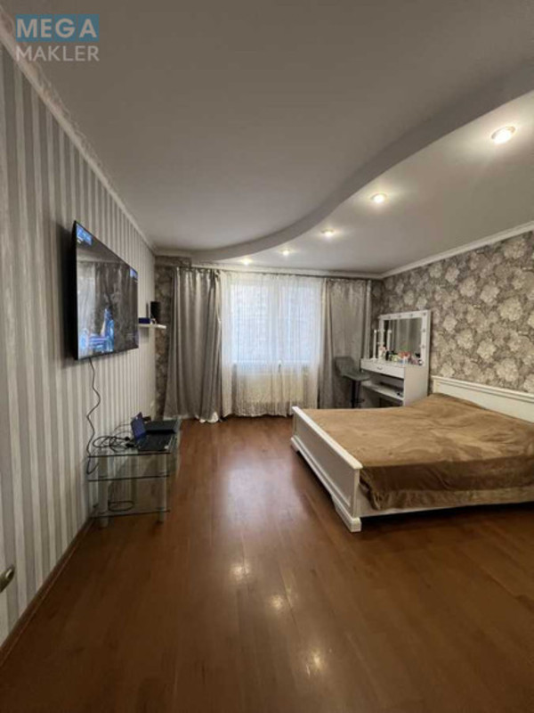 Продаж 3 кімнатної квартири (120/?/18), 11 пов. 23 пов. будинку, <a class="location-link" href="/kiev/" title="Недвижимость Київ">Київ</a>, <a class="location-link" href="/kiev/goloseevskij/" title="Недвижимость Голосіївський район">Голосіївський р-н</a>, Голосіївський просп., 13А (изображение 8)