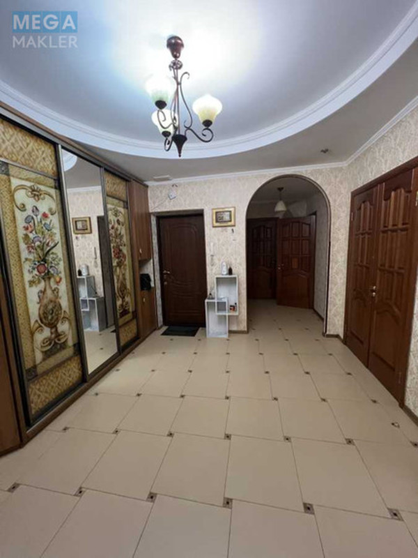 Продаж 3 кімнатної квартири (120/?/18), 11 пов. 23 пов. будинку, <a class="location-link" href="/kiev/" title="Недвижимость Київ">Київ</a>, <a class="location-link" href="/kiev/goloseevskij/" title="Недвижимость Голосіївський район">Голосіївський р-н</a>, Голосіївський просп., 13А (изображение 12)