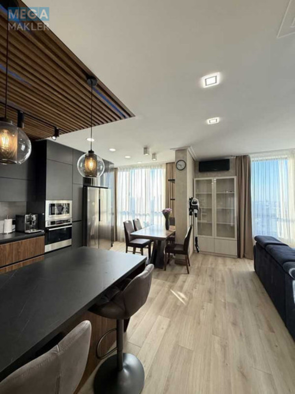 Продаж 3 кімнатної квартири (90/43/22), 23 пов. 24 пов. будинку, <a class="location-link" href="/kiev/" title="Недвижимость Київ">Київ</a>, <a class="location-link" href="/kiev/solomenskij/" title="Недвижимость Солом'янський район">Солом'янський р-н</a>, Солом`янська вул., 20в (изображение 2)