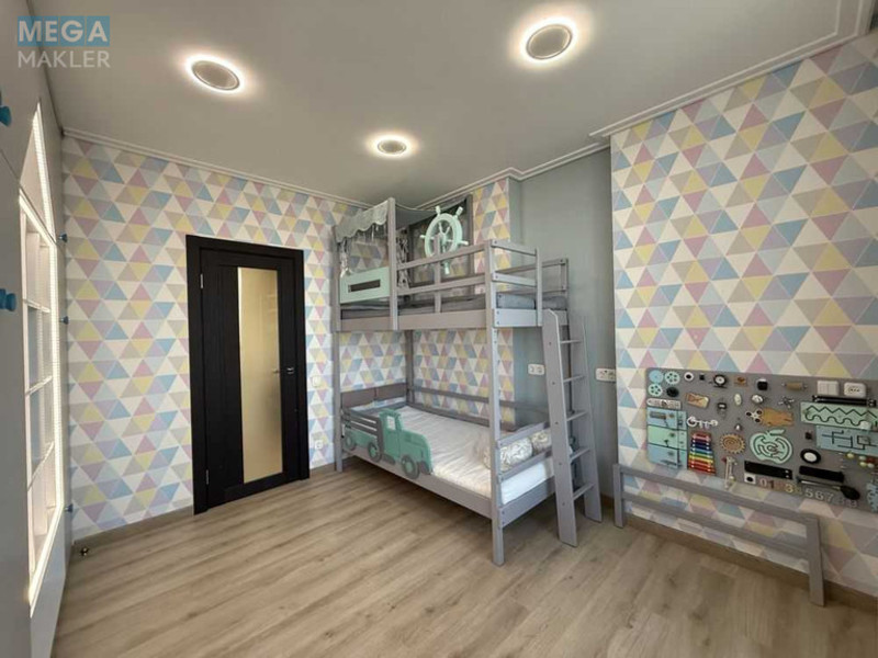 Продаж 3 кімнатної квартири (90/43/22), 23 пов. 24 пов. будинку, <a class="location-link" href="/kiev/" title="Недвижимость Київ">Київ</a>, <a class="location-link" href="/kiev/solomenskij/" title="Недвижимость Солом'янський район">Солом'янський р-н</a>, Солом`янська вул., 20в (изображение 11)