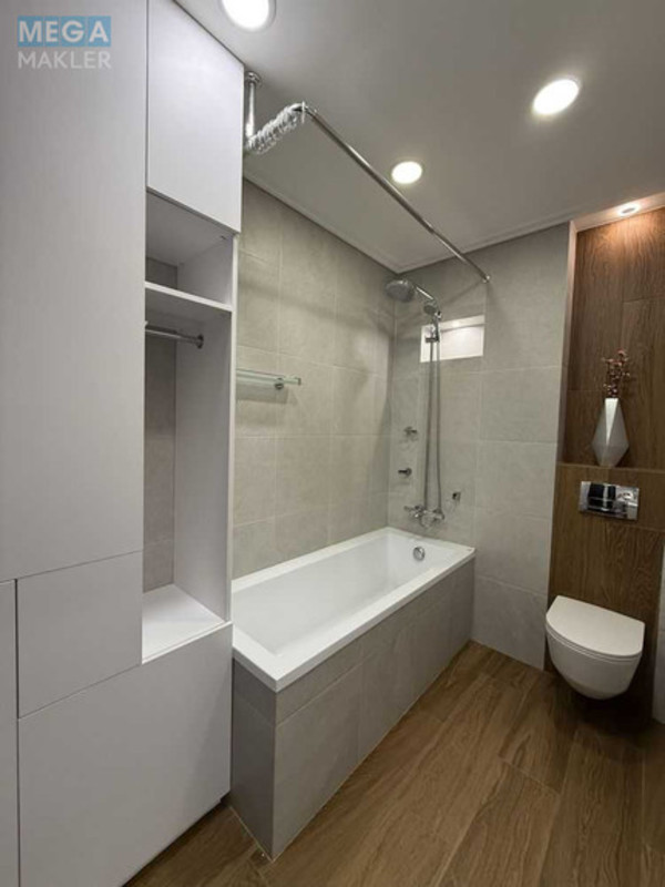 Продаж 3 кімнатної квартири (90/43/22), 23 пов. 24 пов. будинку, <a class="location-link" href="/kiev/" title="Недвижимость Київ">Київ</a>, <a class="location-link" href="/kiev/solomenskij/" title="Недвижимость Солом'янський район">Солом'янський р-н</a>, Солом`янська вул., 20в (изображение 13)