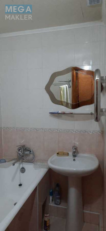 Оренда 1 кімнатної квартири, <a class="location-link" href="/kiev/" title="Недвижимость Київ">Київ</a>, <a class="location-link" href="/kiev/dneprovskij/" title="Недвижимость Дніпровський район">Дніпровський р-н</a>, Андрія Малишка вул., 37 (изображение 9)