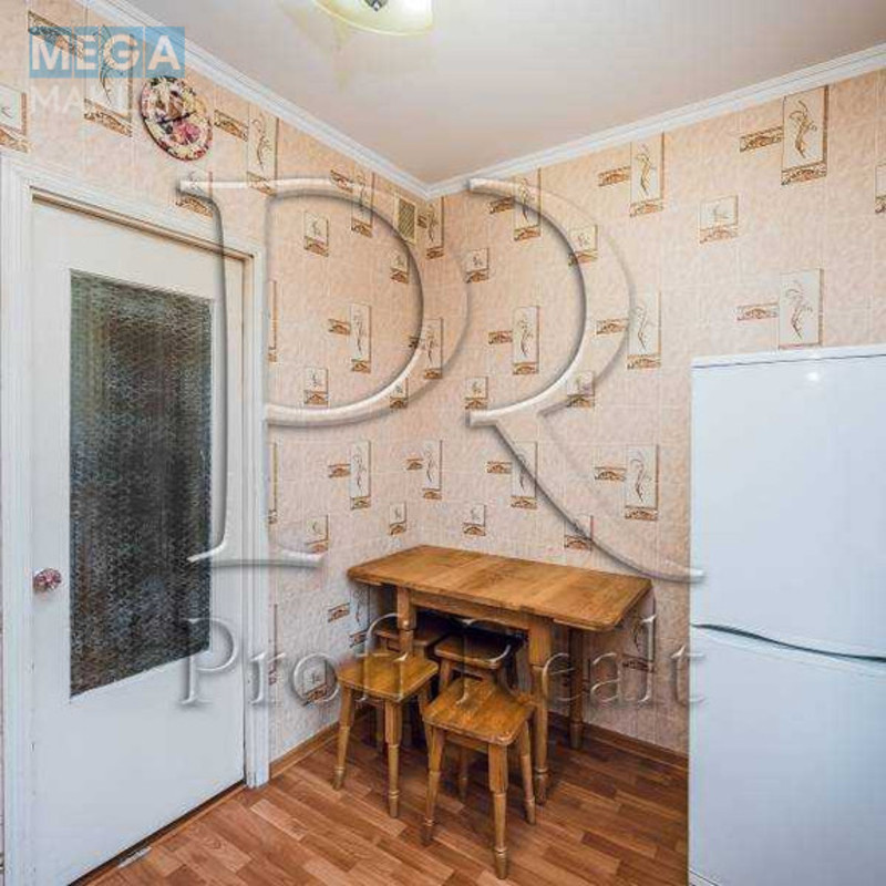 Продаж 1 кімнатної квартири (38/19/8), 4 пов. 9 пов. будинку, <a class="location-link" href="/kiev/" title="Недвижимость Київ">Київ</a>, <a class="location-link" href="/kiev/svyatoshinskij/" title="Недвижимость Святошинський район">Святошинський р-н</a>, Булгакова вулиця, 2А (изображение 3)