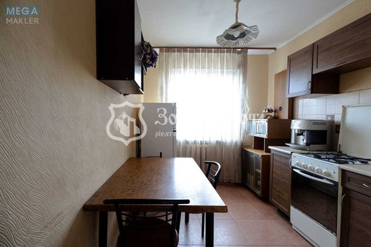Продаж 2 кімнатної квартири (44,5/29/7,9), 9 пов. 9 пов. будинку, <a class="location-link" href="/kiev/" title="Недвижимость Київ">Київ</a>, <a class="location-link" href="/kiev/dneprovskij/" title="Недвижимость Дніпровський район">Дніпровський р-н</a>, Соборності просп., 9 (изображение 10)