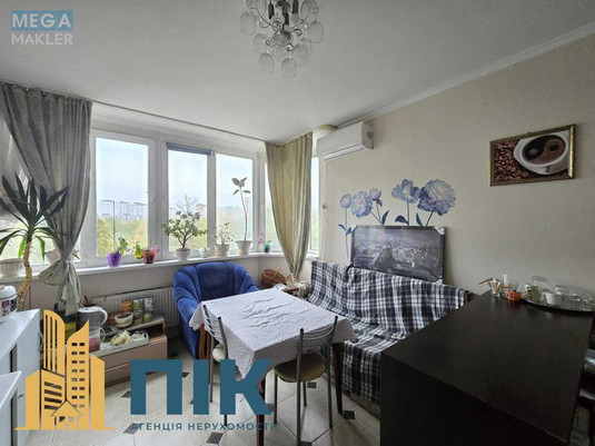Продаж 3 кімнатної квартири (101/54/16,3), 5 пов. 18 пов. будинку, <a class="location-link" href="/kiev/" title="Недвижимость Київ">Київ</a>, <a class="location-link" href="/kiev/goloseevskij/" title="Недвижимость Голосіївський район">Голосіївський р-н</a>, Степана Рудницкого ул., 3/7 (изображение 2)