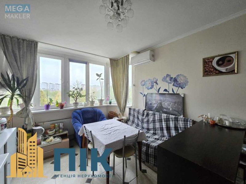 Продаж 3 кімнатної квартири (101/54/16,3), 5 пов. 18 пов. будинку, <a class="location-link" href="/kiev/" title="Недвижимость Київ">Київ</a>, <a class="location-link" href="/kiev/goloseevskij/" title="Недвижимость Голосіївський район">Голосіївський р-н</a>, Степана Рудницкого ул., 3/7 (изображение 2)