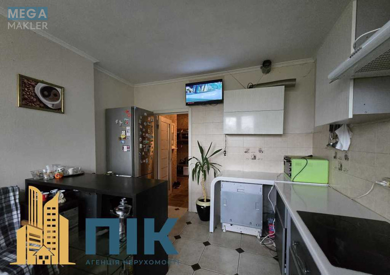 Продаж 3 кімнатної квартири (101/54/16,3), 5 пов. 18 пов. будинку, <a class="location-link" href="/kiev/" title="Недвижимость Київ">Київ</a>, <a class="location-link" href="/kiev/goloseevskij/" title="Недвижимость Голосіївський район">Голосіївський р-н</a>, Степана Рудницкого ул., 3/7 (изображение 4)