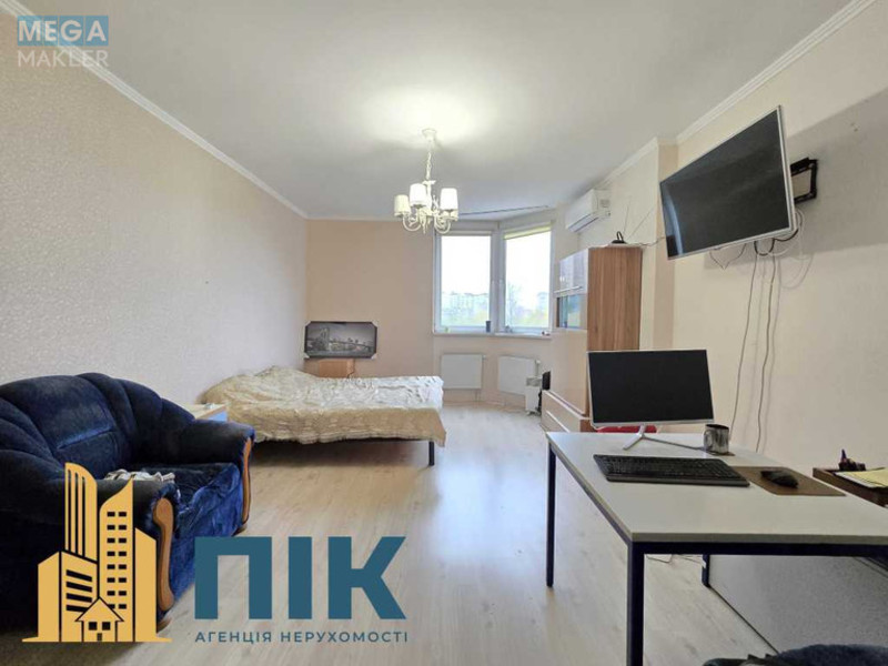 Продаж 3 кімнатної квартири (101/54/16,3), 5 пов. 18 пов. будинку, <a class="location-link" href="/kiev/" title="Недвижимость Київ">Київ</a>, <a class="location-link" href="/kiev/goloseevskij/" title="Недвижимость Голосіївський район">Голосіївський р-н</a>, Степана Рудницкого ул., 3/7 (изображение 5)