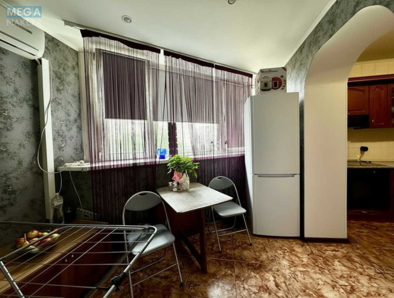 Продаж 3 кімнатної квартири (84/46/15), 4 пов. 16 пов. будинку, <a class="location-link" href="/kiev/" title="Недвижимость Київ">Київ</a>, <a class="location-link" href="/kiev/darnickij/" title="Недвижимость Дарницький район">Дарницький р-н</a>, Ревуцького вул., 36/2 (изображение 3)