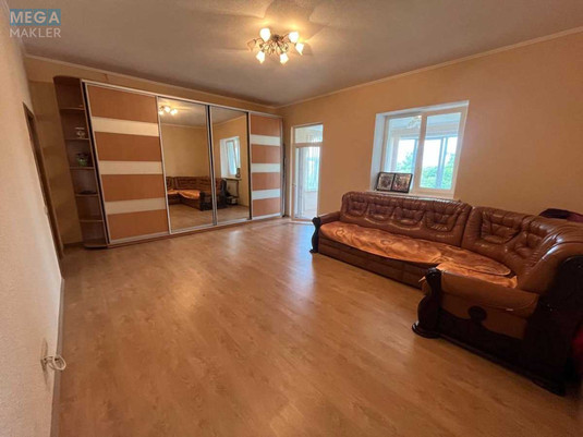 Продаж 2 кімнатної квартири (80/59/10), 3 пов. 4 пов. будинку, <a class="location-link" href="/rozhny-selo/" title="Недвижимость Рожні">Рожни</a>, Свободи (изображение 2)