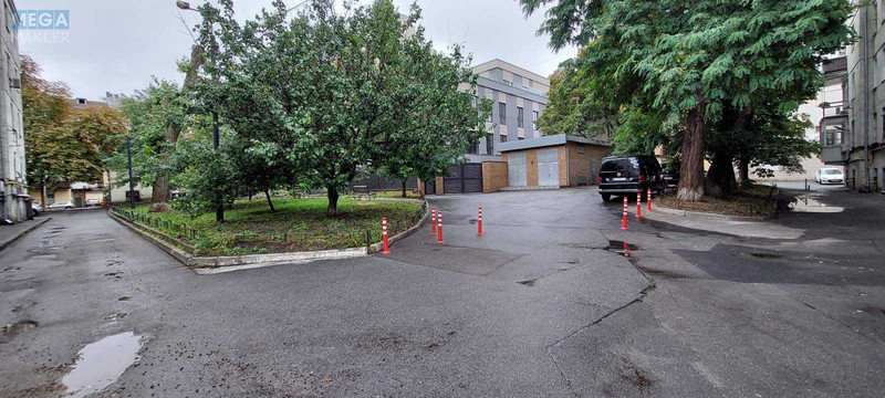 Продаж комерційної нерухомості, 35 кв.м, под офис, <a class="location-link" href="/kiev/" title="Недвижимость Київ">Київ</a>, <a class="location-link" href="/kiev/pecherskij/" title="Недвижимость Печерський район">Печерський р-н</a>, Михаила Грушевского ул., 28/2 (изображение 5)