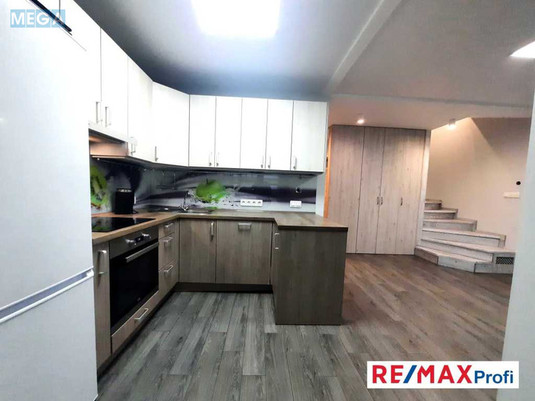 Продаж 3 кімнатної квартири (83/57/25), 4 пов. 5 пов. будинку, <a class="location-link" href="/sofievskaya-borshagovka/" title="Недвижимость Софіївська Борщагівка">Софіївська Борщагівка</a>, Сагайдачного, 7 (изображение 4)