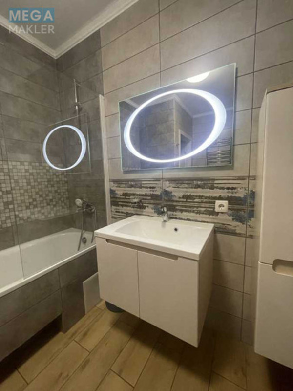 Оренда 1 кімнатної квартири, <a class="location-link" href="/kiev/" title="Недвижимость Київ">Київ</a>, <a class="location-link" href="/kiev/pecherskij/" title="Недвижимость Печерський район">Печерський р-н</a>, Антоновича вул., 74 (изображение 18)