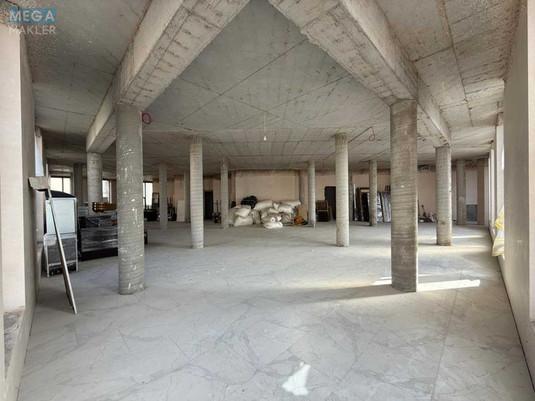 Оренда окремої будівлі/побудови, 600 кв.м, <a class="location-link" href="/kiev/" title="Недвижимость Київ">Київ</a>, <a class="location-link" href="/kiev/darnickij/" title="Недвижимость Дарницький район">Дарницький р-н</a>, Олександра Мишуги вул., 1 (изображение 10)