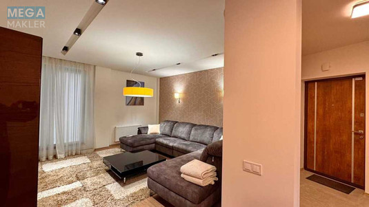 Продаж 2 кімнатної квартири (68,2/?/34,7), 2 пов. 5 пов. будинку, <a class="location-link" href="/lviv/" title="Недвижимость Львів">Львів</a>, <a class="location-link" href="/lviv/lychakovskij/" title="Недвижимость Личаківський район">Личаківський р-н</a>, Пекарська, 30 (изображение 2)