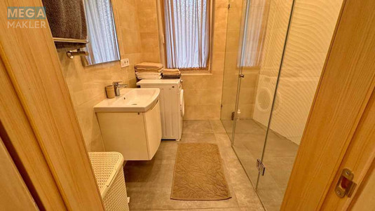 Продаж 2 кімнатної квартири (68,2/?/34,7), 2 пов. 5 пов. будинку, <a class="location-link" href="/lviv/" title="Недвижимость Львів">Львів</a>, <a class="location-link" href="/lviv/lychakovskij/" title="Недвижимость Личаківський район">Личаківський р-н</a>, Пекарська, 30 (изображение 7)