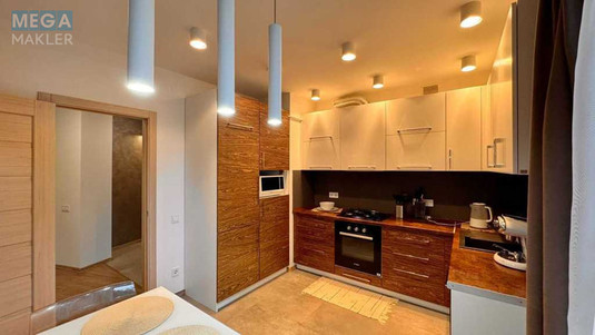 Продаж 2 кімнатної квартири (68,2/?/34,7), 2 пов. 5 пов. будинку, <a class="location-link" href="/lviv/" title="Недвижимость Львів">Львів</a>, <a class="location-link" href="/lviv/lychakovskij/" title="Недвижимость Личаківський район">Личаківський р-н</a>, Пекарська, 30 (изображение 10)