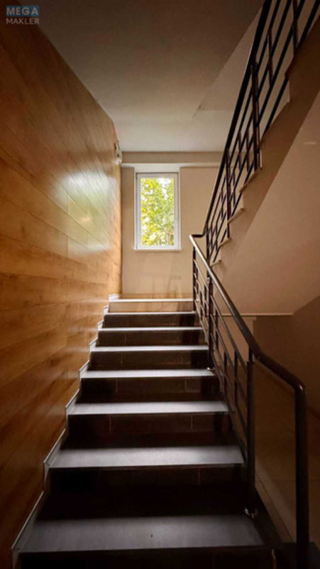 Продаж 2 кімнатної квартири (68,2/?/34,7), 2 пов. 5 пов. будинку, <a class="location-link" href="/lviv/" title="Недвижимость Львів">Львів</a>, <a class="location-link" href="/lviv/lychakovskij/" title="Недвижимость Личаківський район">Личаківський р-н</a>, Пекарська, 30 (изображение 16)