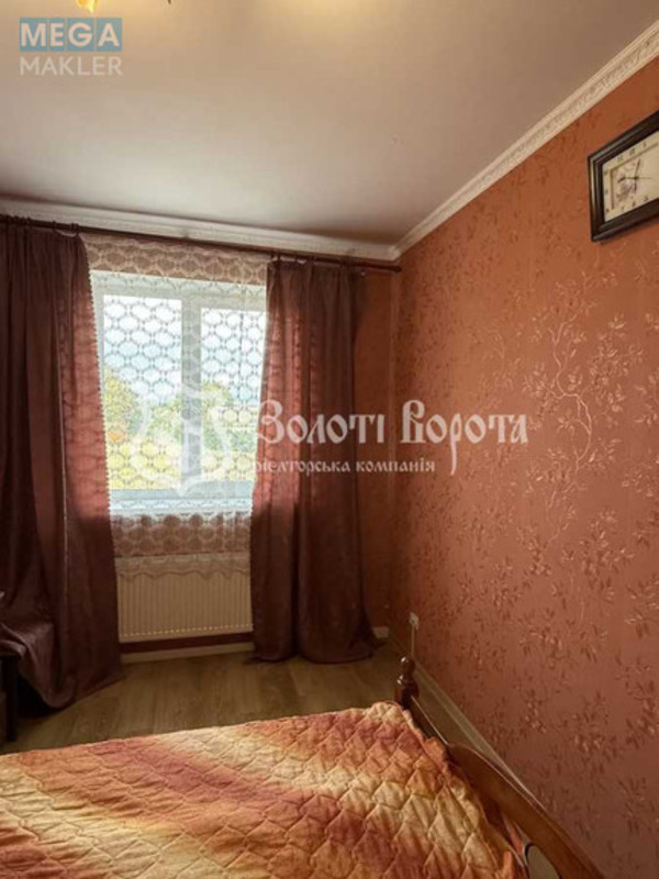 Продаж дома, 2 поверху, 241 кв.м, 7 кімнат, ділянка 6 соток, <a class="location-link" href="/kalinovka-pgt/" title="Недвижимость Калинівка">Калинівка</a>, Гагарина вул. (изображение 6)
