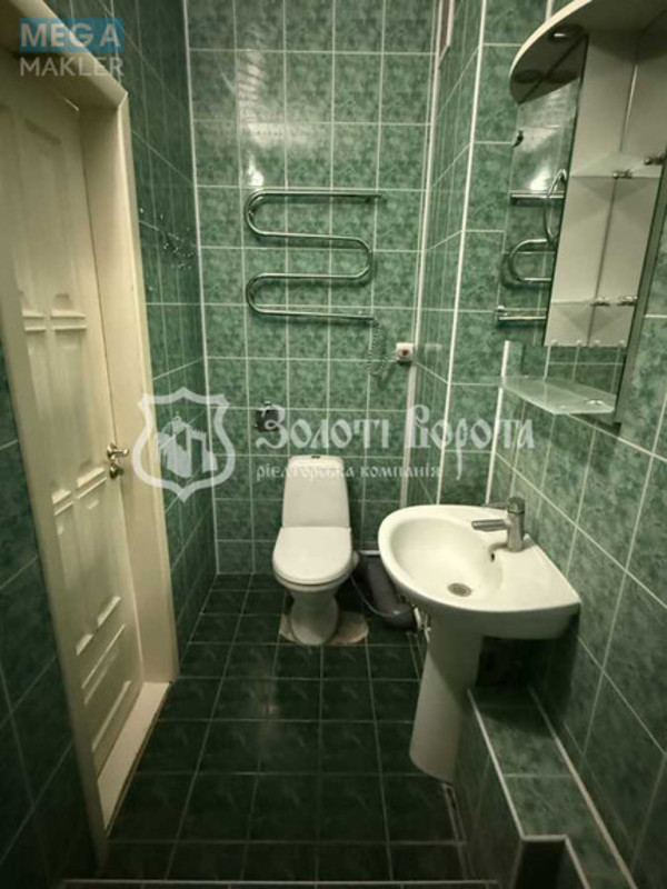 Продаж дома, 2 поверху, 241 кв.м, 7 кімнат, ділянка 6 соток, <a class="location-link" href="/kalinovka-pgt/" title="Недвижимость Калинівка">Калинівка</a>, Гагарина вул. (изображение 16)