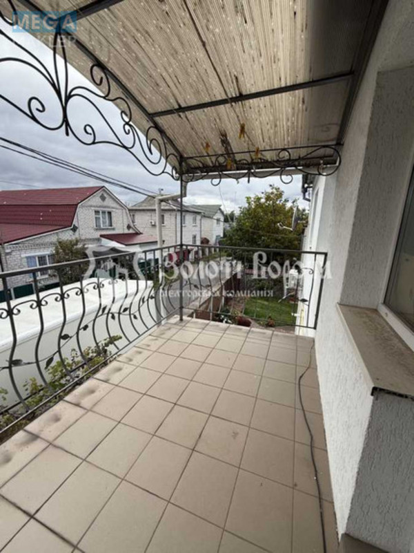 Продаж дома, 2 поверху, 241 кв.м, 7 кімнат, ділянка 6 соток, <a class="location-link" href="/kalinovka-pgt/" title="Недвижимость Калинівка">Калинівка</a>, Гагарина вул. (изображение 18)