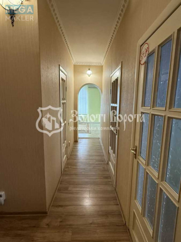 Продаж дома, 2 поверху, 241 кв.м, 7 кімнат, ділянка 6 соток, <a class="location-link" href="/kalinovka-pgt/" title="Недвижимость Калинівка">Калинівка</a>, Гагарина вул. (изображение 19)